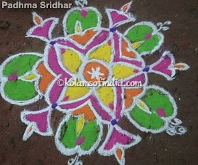 small_flower_colour_kolam