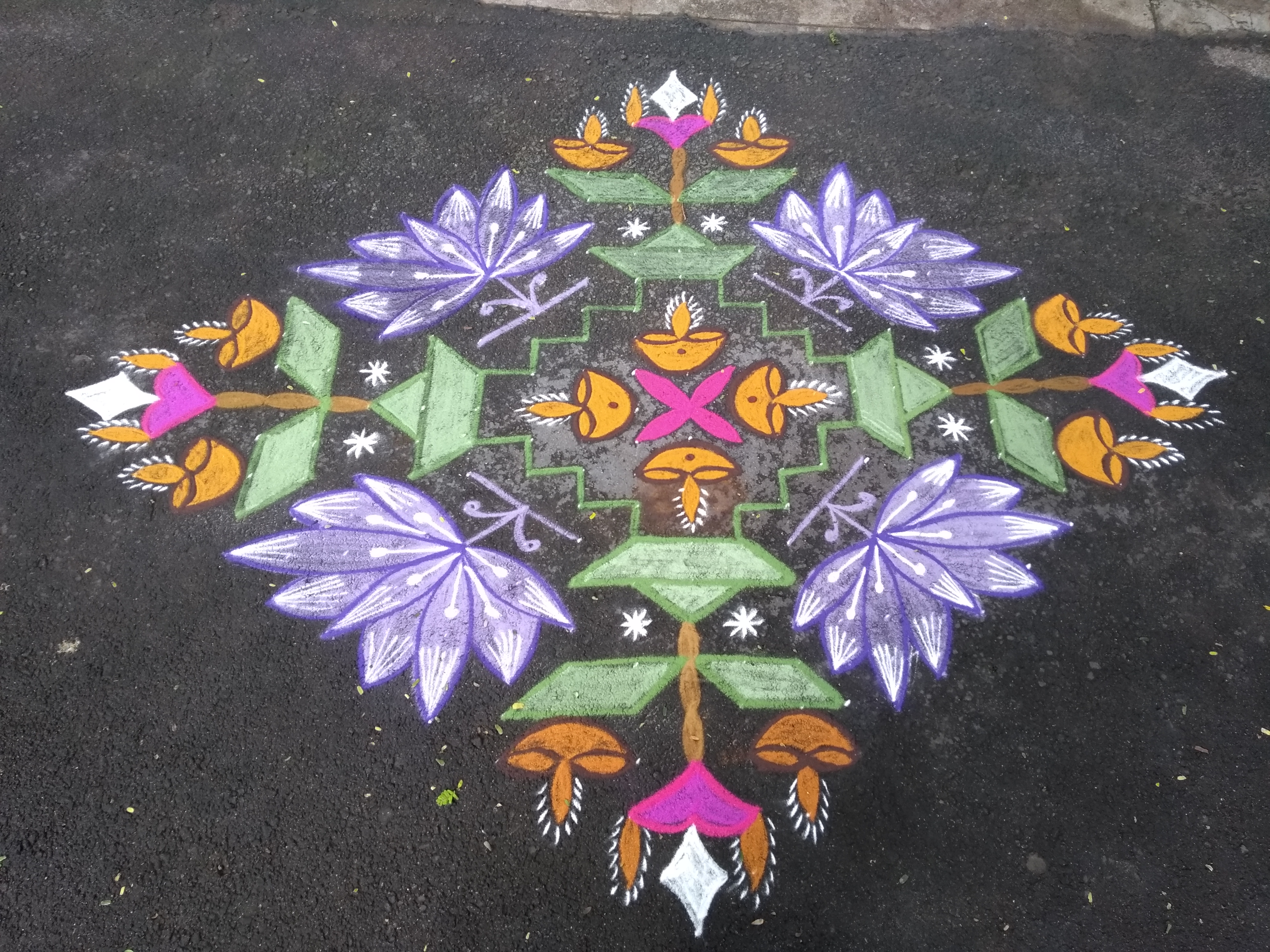 Lotuses and lamps || 25 dots contest Kolam