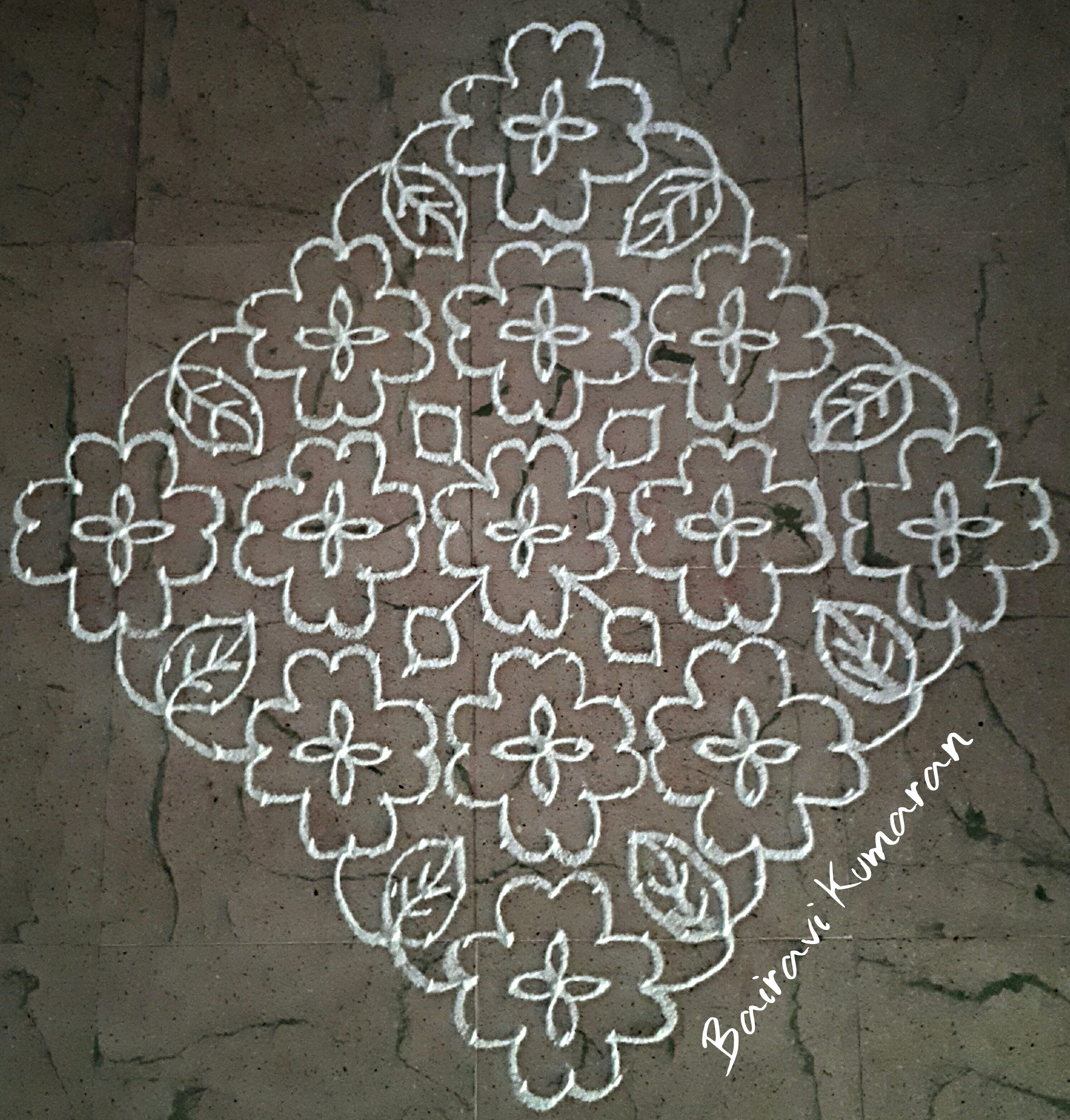 Pretty white flowers || 25 dots kolam for contest